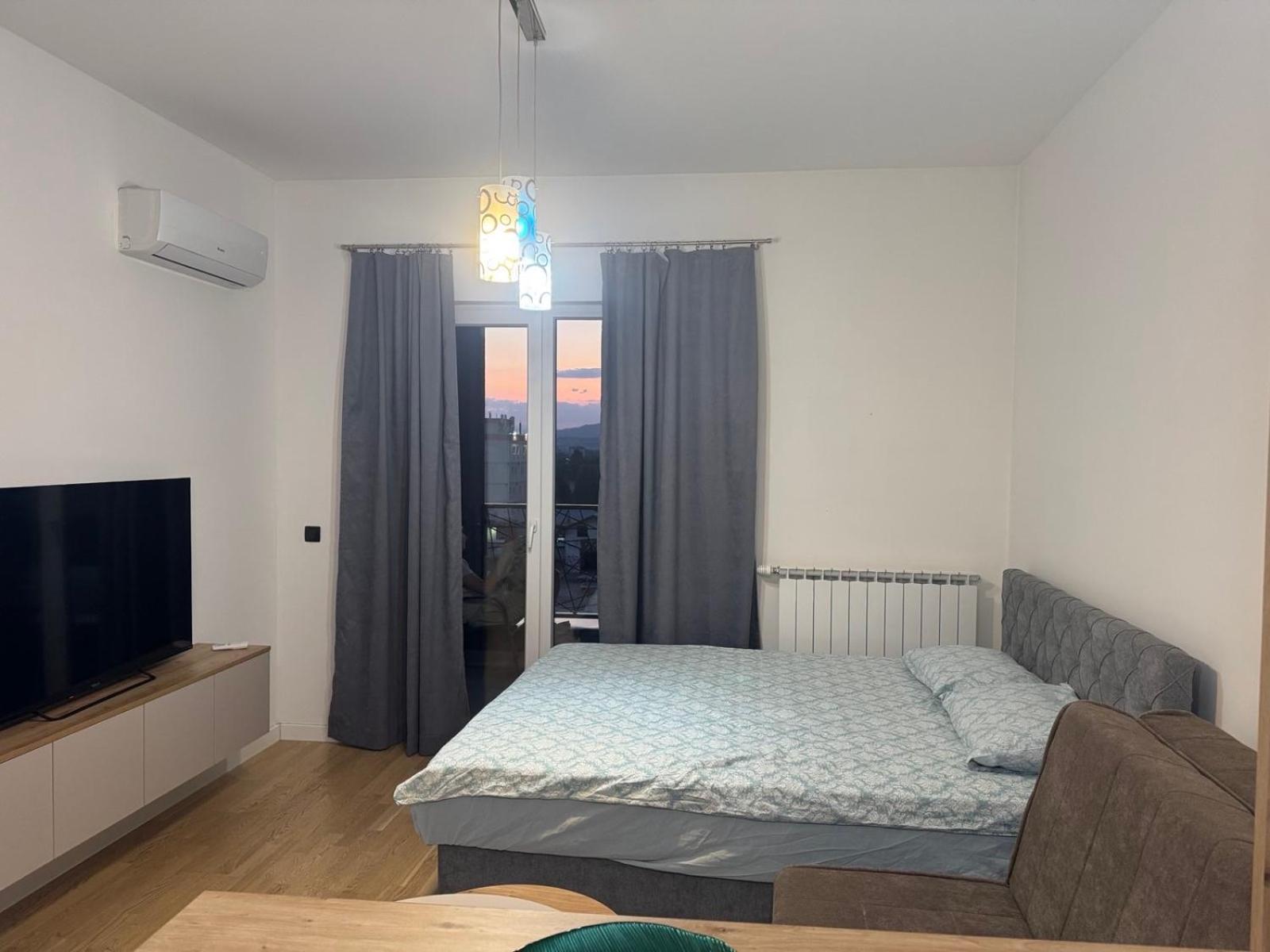 Hanna With Free Garage Parking Appartement